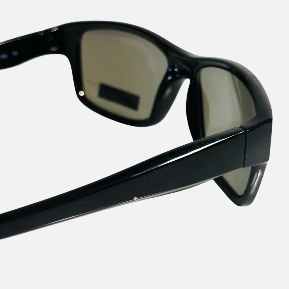 Perry Ellis Men’s Sunglass Black Plastic Sport Wrap, Smoke Lens PE105-1